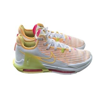 Nike LeBron Witness 6 Basketball Shoes Light Melon Men’s Size 8